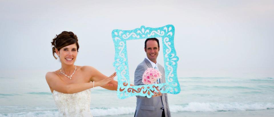 beach wedding photo props