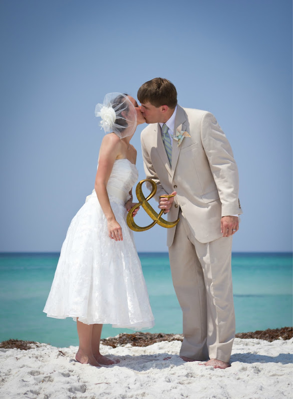 beach wedding photo signs